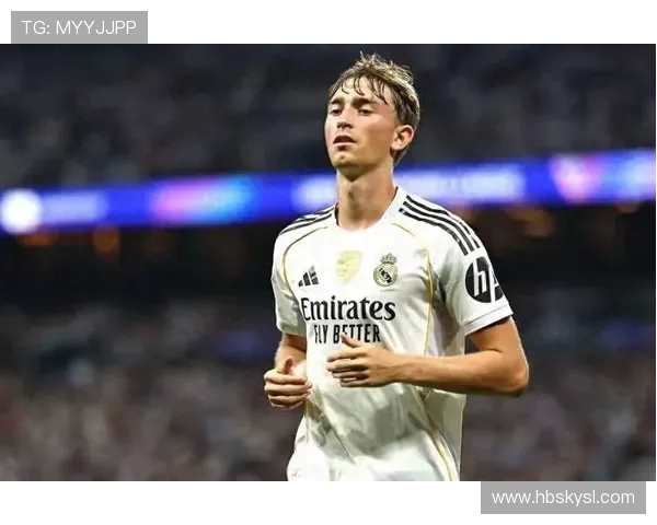 卡马文加因牙疼缺席皇马训练赫伊森积极参与备战